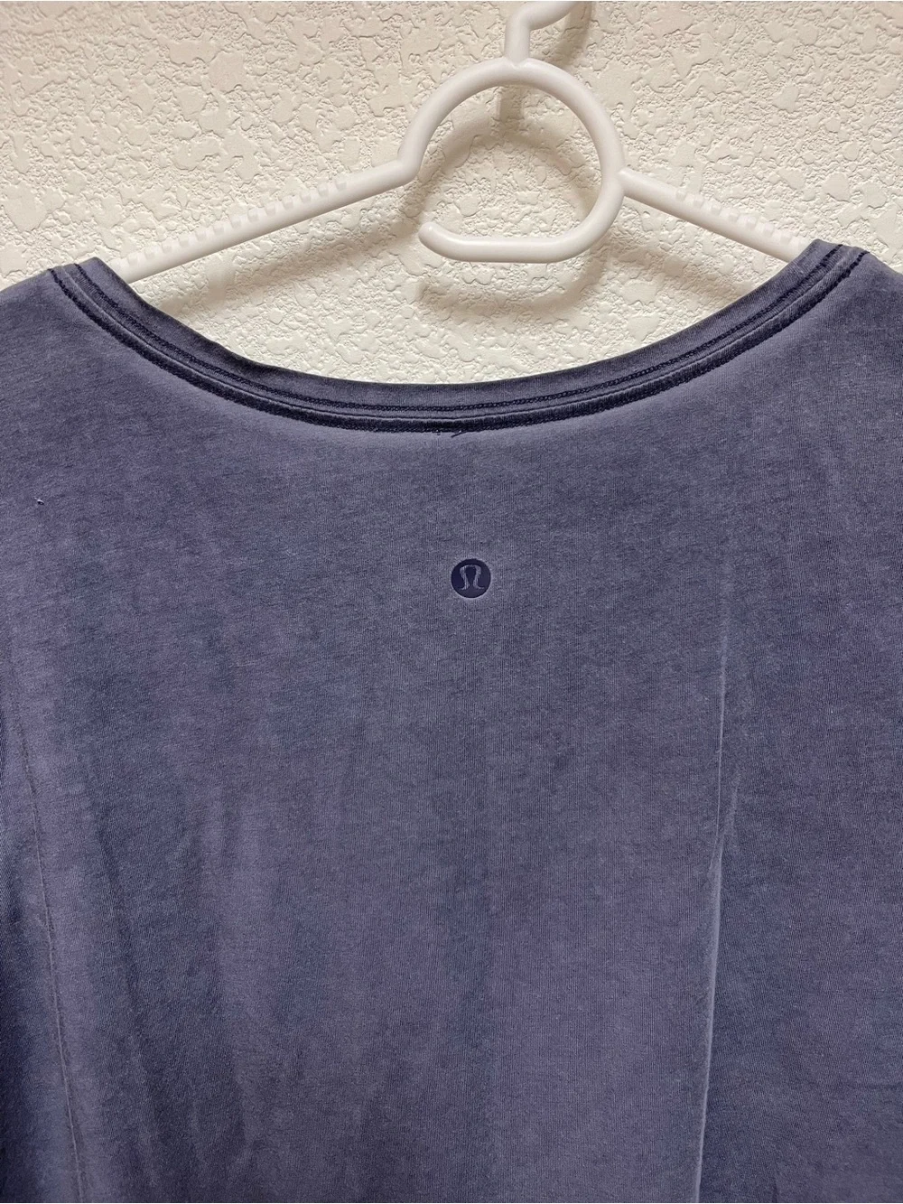 LULULEMON Love Crew Shirt Washed Navy Blue Short Sleeves Women’s Size 10